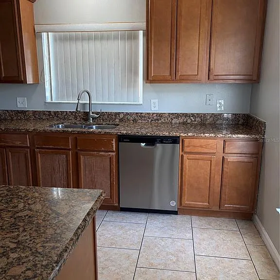 2729 Amanda Kay Way — Photo 3