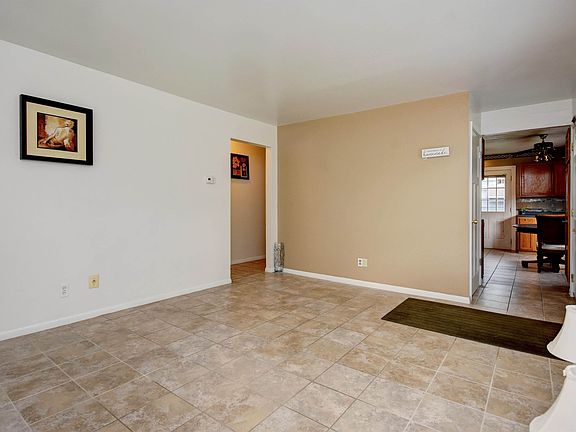 3rd image of 2253 Eden Ave