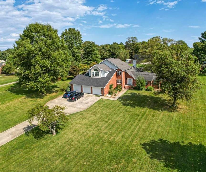 1st image of 2825 Chatham Ln