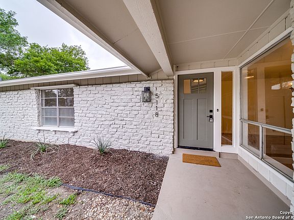 2nd image of 5118 ENCANTA ST