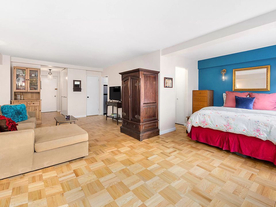 1st image of 220 E 67th St APT 5B