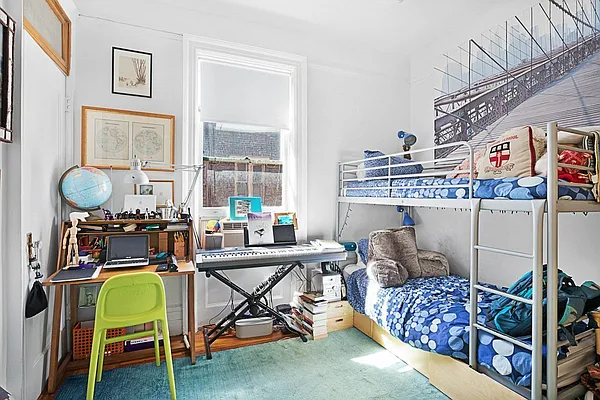 Rented by Compass | media 7