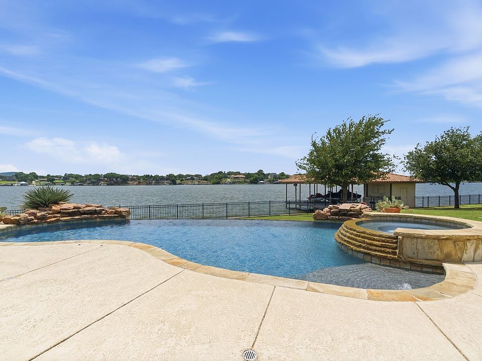 1st image of 1604 Catalina Bay Ct
