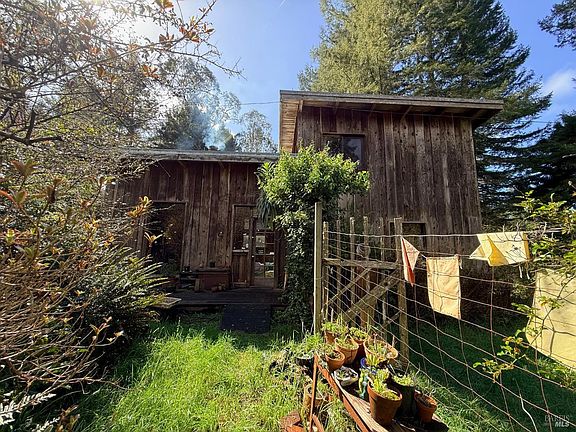 2nd image of 3480 N Albion Ridge G Road