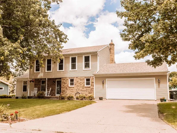 1115 E Iowa St, Prairie Du Chien, WI 53821