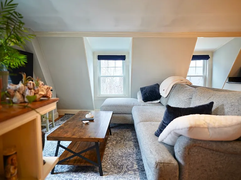 55 School St #3 — Photo 3