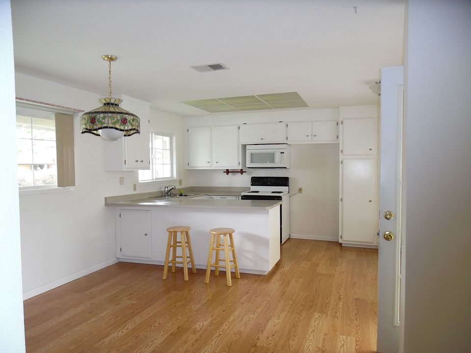 2nd image of 2530 E Atlantic Ct