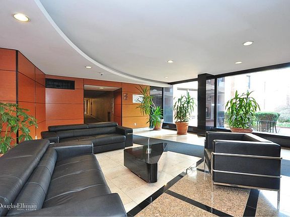 4th image of 13915 83rd Ave APT 239