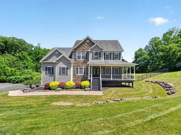 3 Walnut Trl, Andover Twp., NJ 07860