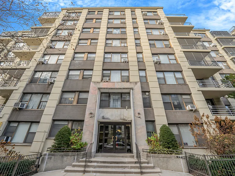9833 64th Ave #1D — Photo 1