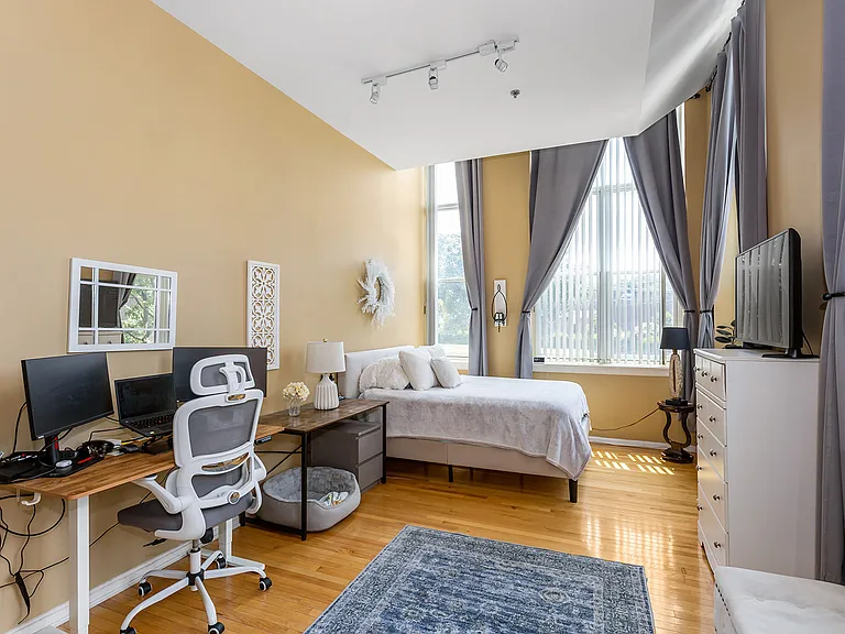 262 Main St #203 — Photo 11