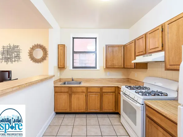 2460 Adam Clayton Powell Boulevard image 3 of 10