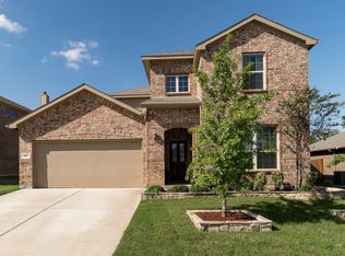 453 Peach Ln, Burleson, TX 76028