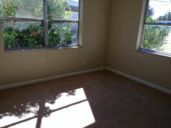 3rd image of 3109 SE Morningside Blvd