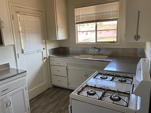 4078 West Blvd #A — Photo 5