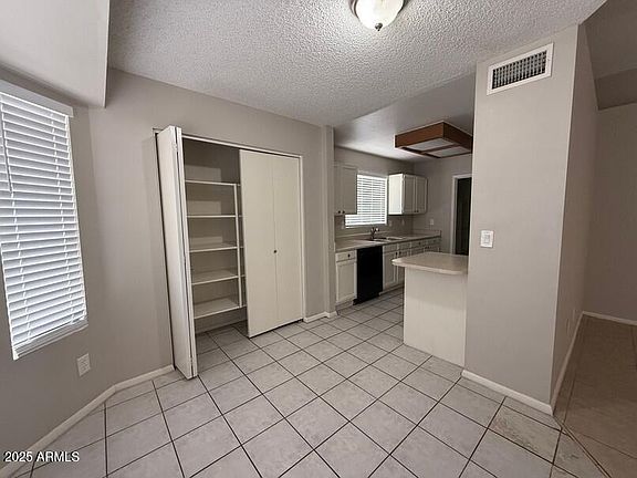 5th image of 8520 W PALM Lane #1021