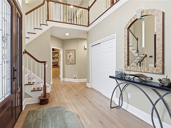5th image of 24 Mount Liberty Dr
