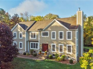 62 Memory Ln, Mahopac, NY 10541
