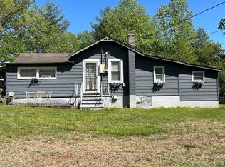 1715 N Powerhouse Rd, Morganton, NC 28655