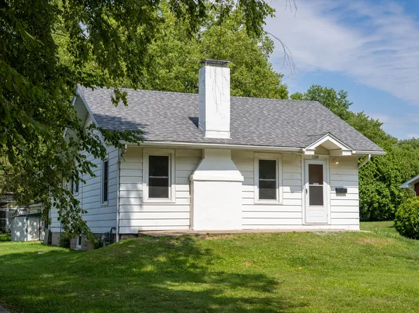 1506 W White St, Champaign, IL 61821