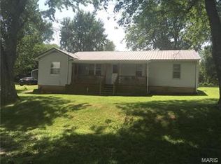 209 Summit St, Irondale, MO 63648