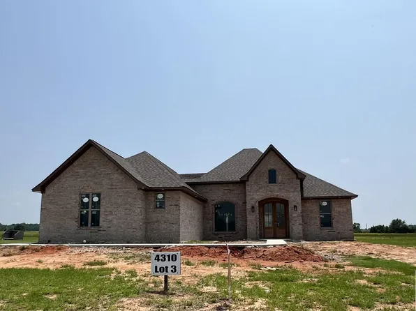 4310 Magee Dr, Texarkana, AR 71854