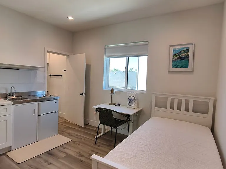 3020 S Normandie Ave — Photo 4