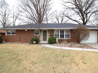 3856 Omega St, Alton, IL 62002