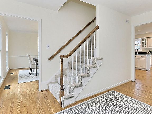 4th image of 4398 Eaton Pl