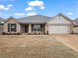2511 Marion Ln, Southaven, MS 38672