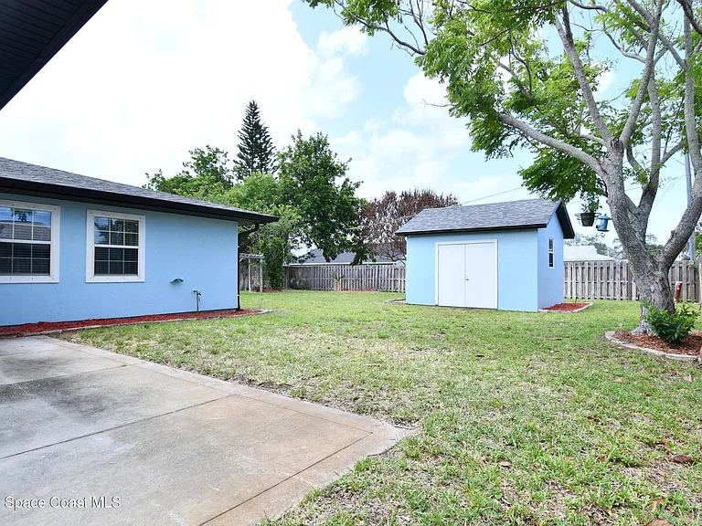 2185 Acacia St NE — Photo 32