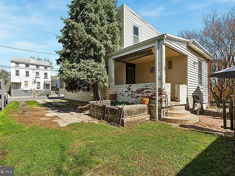 439 Lemonte St #1 — Photo 15