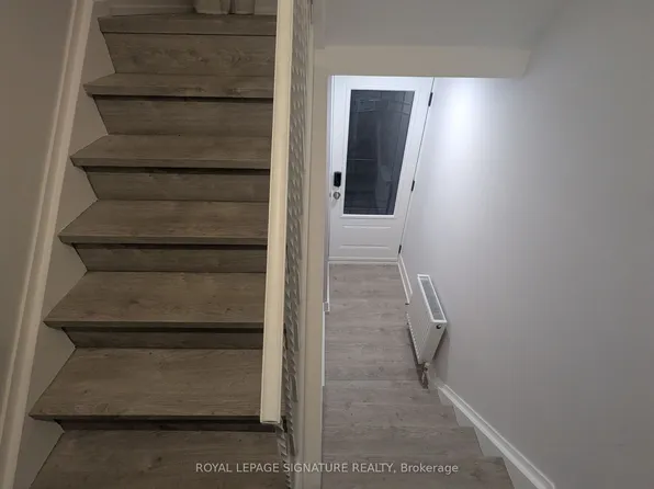 28 Leduc Dr #2, Toronto, ON M9W 2A7