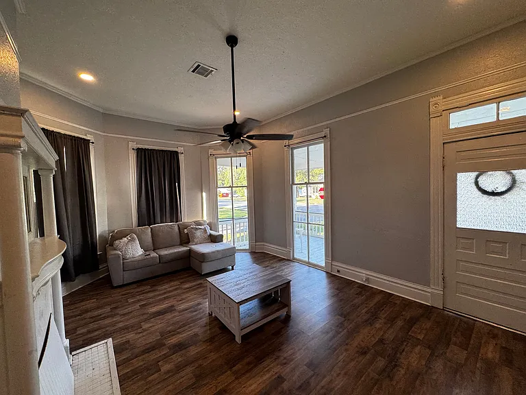 802 Main St — Photo 25