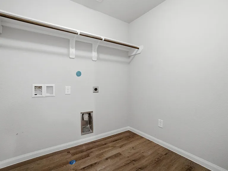22210 Great Royal Ln — Photo 23