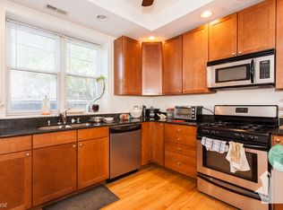 6910 N Lakewood Ave APT 1W, Chicago, IL 60626