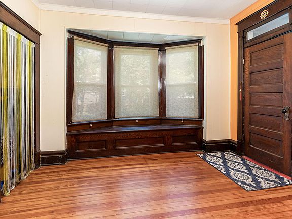 5th image of 751 Campbell Ave
