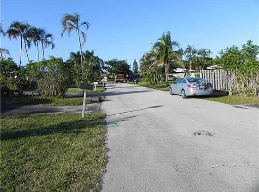 2nd image of 2051 NW 1st Ave