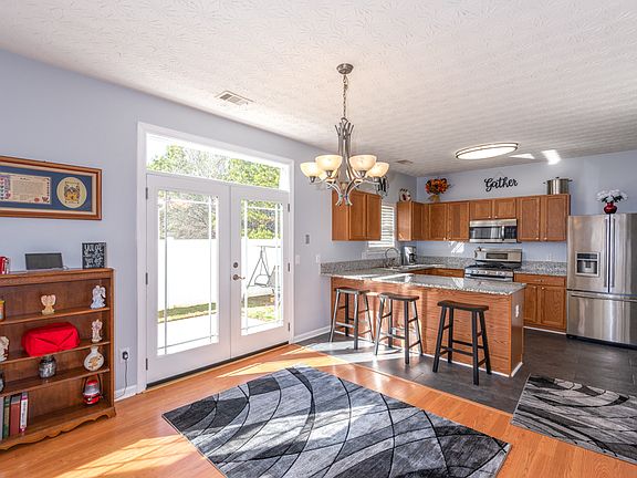 5th image of 138 Swanee Ln