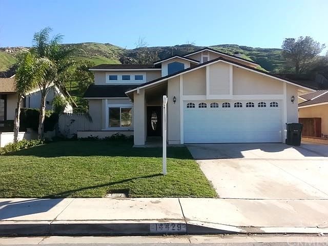 1st image of 14429 Glenoak Pl