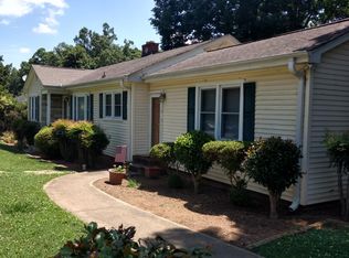 118 Wood Dr, Greer, SC 29651