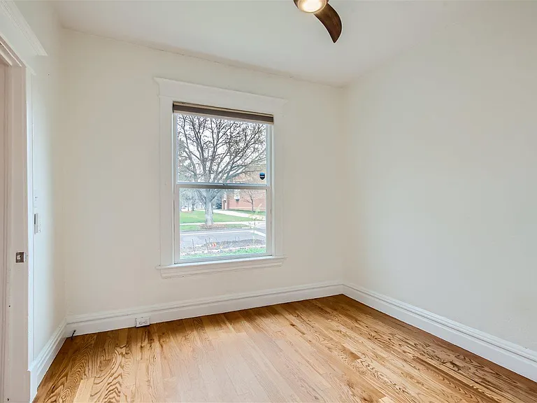 2805 N Franklin St — Photo 6