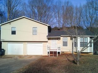 2332 Goodwood Dr SW, Marietta, GA 30064
