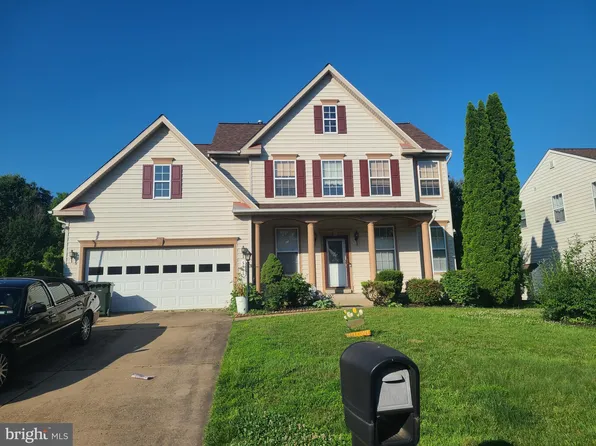 5965 Tapestry Dr, Woodbridge, VA 22193