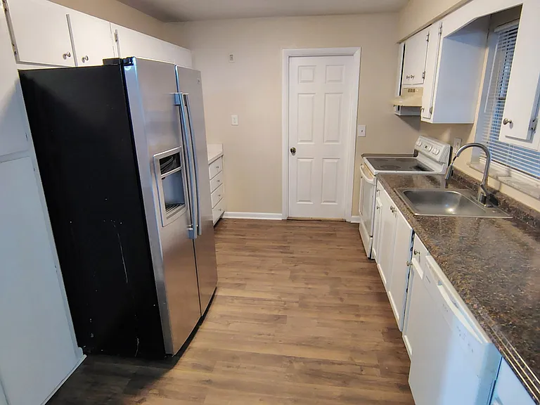 198 Idleview Ave — Photo 14