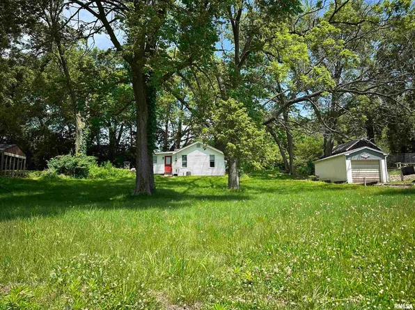 1415 45th Ave, Rock Island, IL 61201