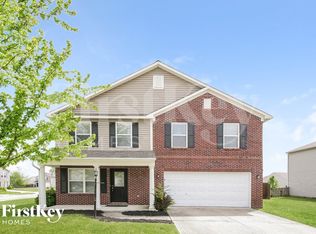699 Findlay Ln, Greenwood, IN 46143