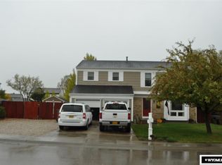 2317 Dunblane Dr, Rawlins, WY 82301