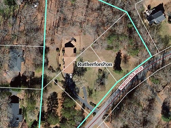 2nd image of 304 Honeysuckle Dr