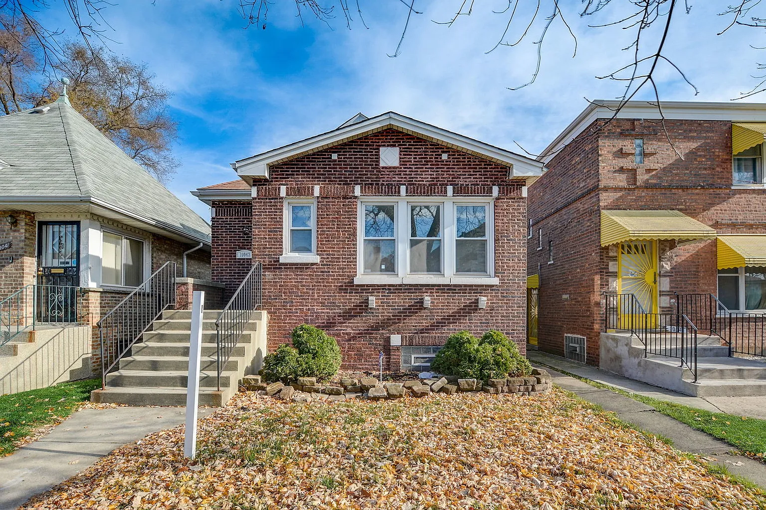 10043 S Calumet Ave photo 1